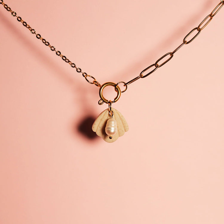 Collares