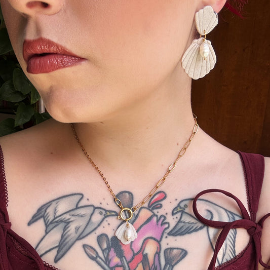 Collar Concha asimétrico