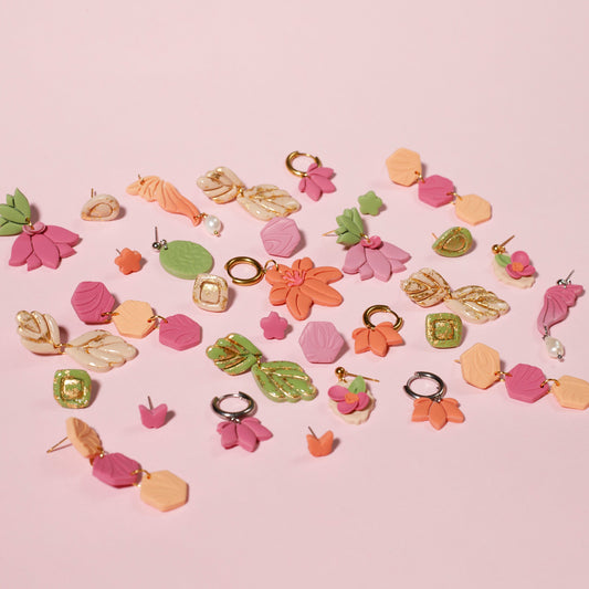 Colección primavera de pendientes hechos a mano con arcilla polimérica y acero inoxidable.