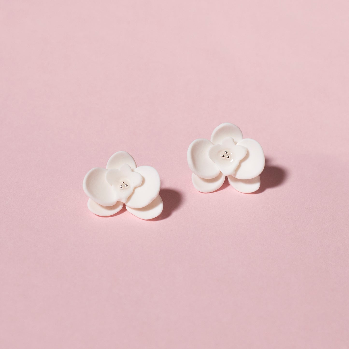 Pendientes Mayte blancos